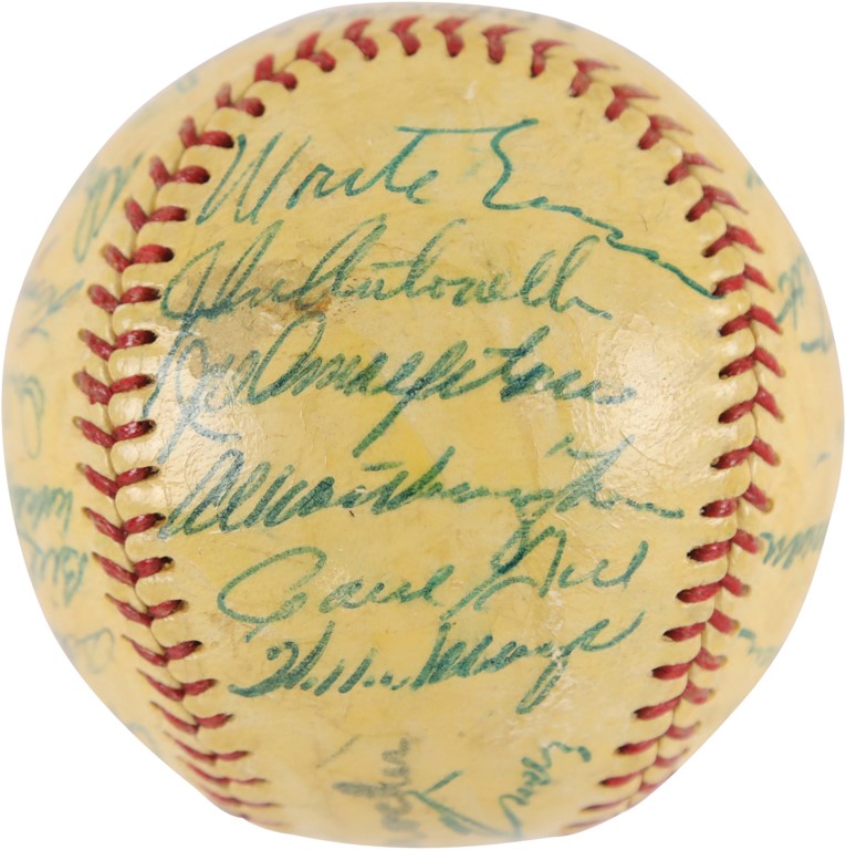 Baseball Autographs - 1954 World Champion New York Giants Team-Signed Baseball