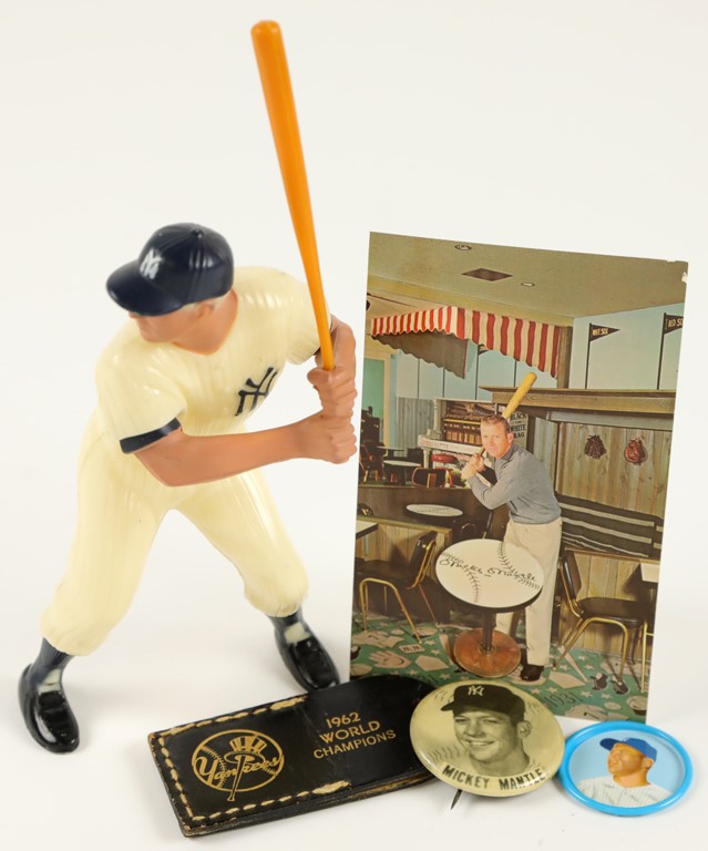 Mickey Mantle Collection (5) including Hartland Statue & More