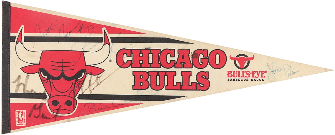 - Late 1980s Chicago Bulls Team Signed Pennant with Michael Jordan (JSA)