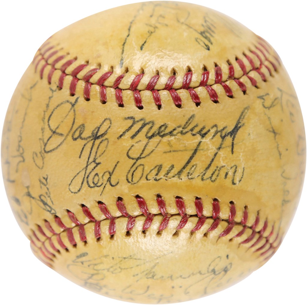 - 1940 Brooklyn Dodgers Team-Signed Baseball (JSA)