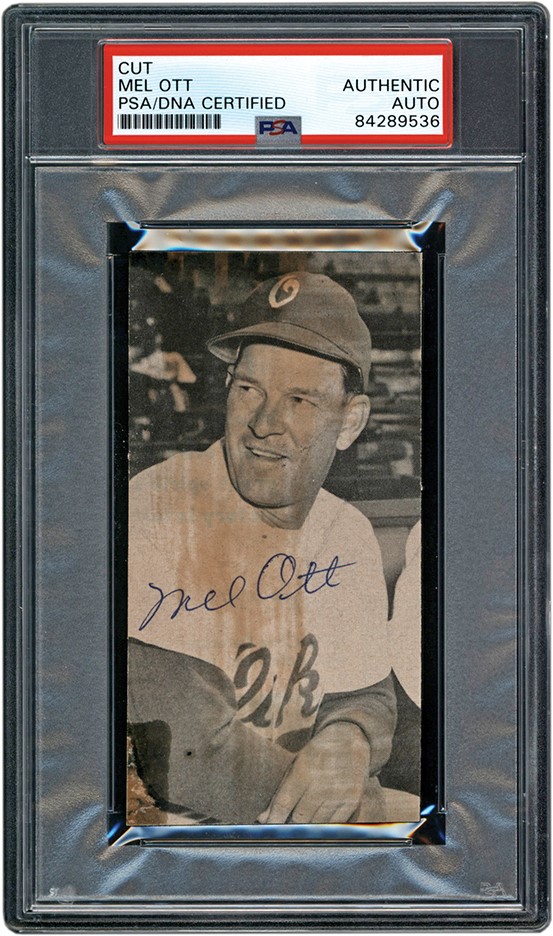 Baseball Autographs - Mel Ott Signed Photo (PSA)