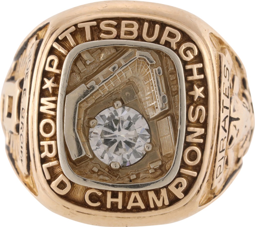 Clemente and Pittsburgh Pirates - 1960 Pittsburgh Pirates World Series Championship Ring