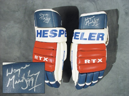 Wayne Gretzky New York Rangers Autographed Gloves