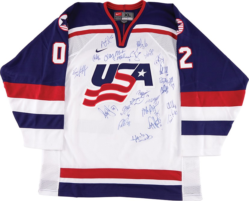 - 2002 Team USA Hockey Salt Lake City Olympics Team-Signed Jersey w/Hull & Brooks (PSA)