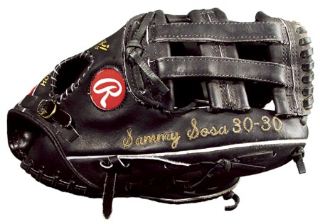 Baseball Equipment - 1995 Sammy Sosa Game Used 30-30 Glove