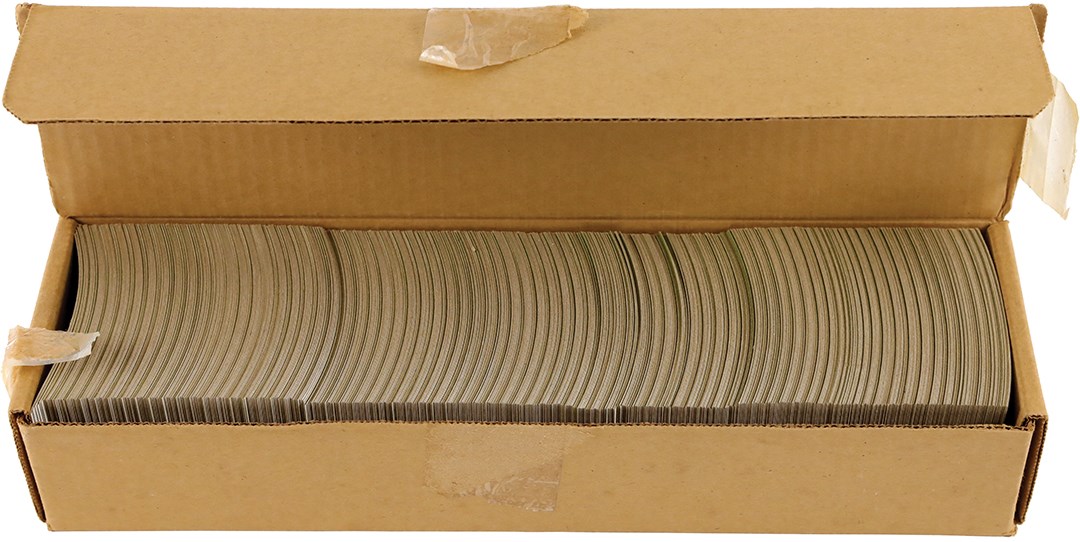 - nsearched 1985 Topps Baseball Vending Box