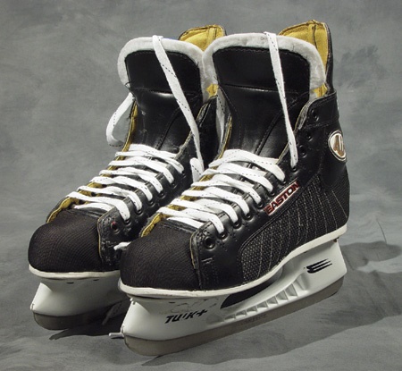 Mark Messier Game Worn Easton Skates