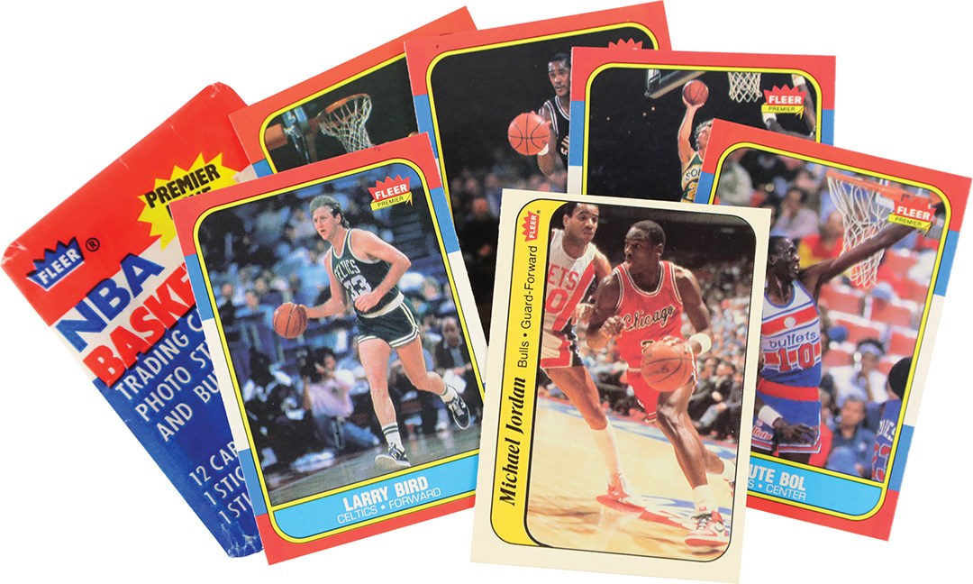 - 1986-1987 Fleer Basketball Freshly Opened Wax Pack w/Michael Jordan Rookie Sticker (13)
