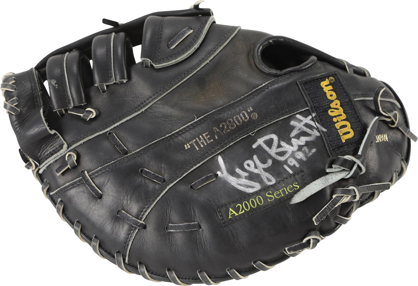 - 1992 George Brett Kansas City Royals Signed Game Used Glove (PSA & Brett LOA)
