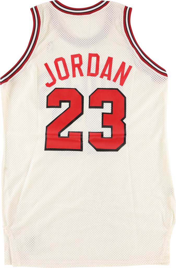 Basketball - 1989 Michael Jordan Chicago Bulls Game Worn Jersey (Original Owner & Bulls LOAs)