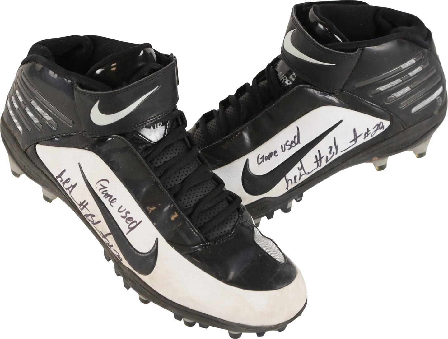 2013 LeGarrette Blount New England Patriots Signed Game Worn Cleats (Player Sourced & JSA)