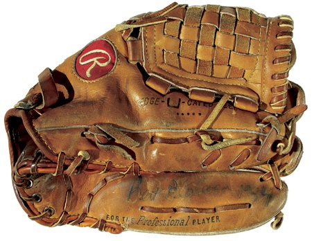 Baseball Equipment - 1984 Bert Blyleven Game Used Glove