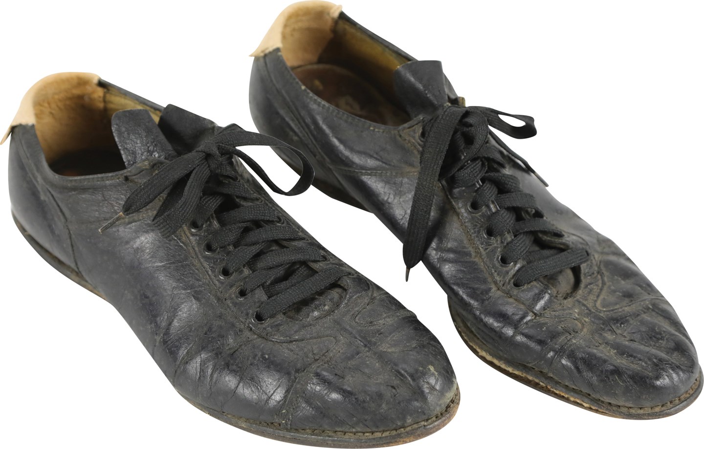 - Circa 1960s Frank Thomas Signed & Game Used Cleats