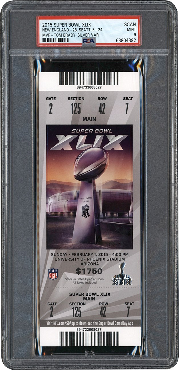 - 2015 Super Bowl XLIX - New England 28, Seattle 24 (MVP Tom Brady Silver Variation Full PSA 8)
