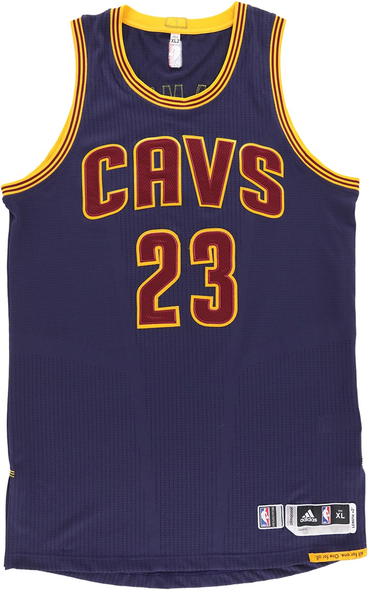 - /4/17 LeBron James Cleveland Cavaliers Game Worn Jersey - Passes Kobe Bryant for Youngest Player to 28,000 Points! (Resolution Photomatching LOA)