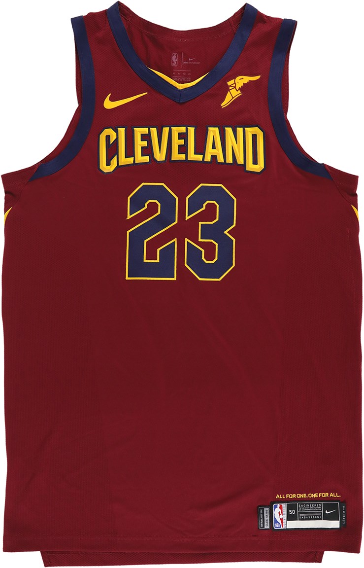 - 017-18 LeBron James Cleveland Cavaliers Game Jersey