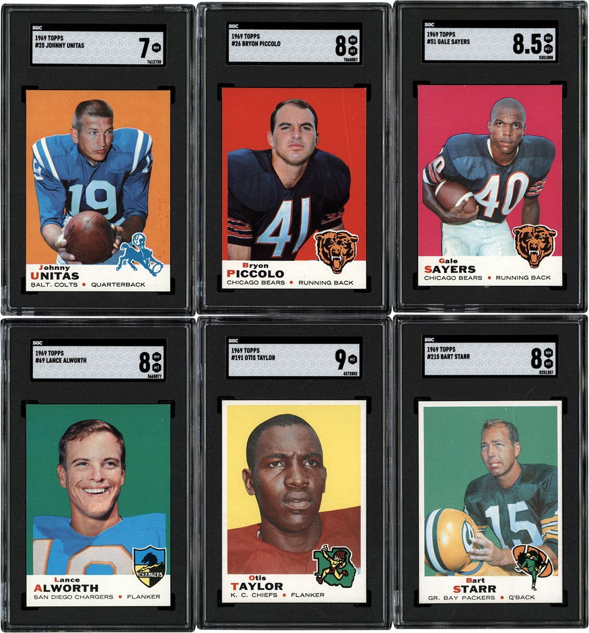 - 1969 Topps Football Complete Set w/SGC 8 Brian Piccolo Rookie Card (263)