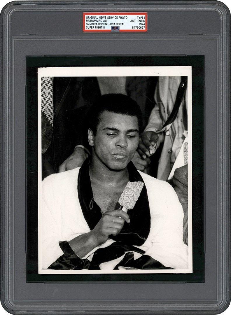 - 1974 Muhammad Ali "Super Fight II" Syndication International PSA Type I Photo