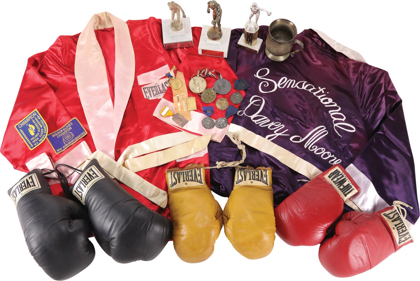 - Davey Moore Awards & Fight Worn Collection (20)