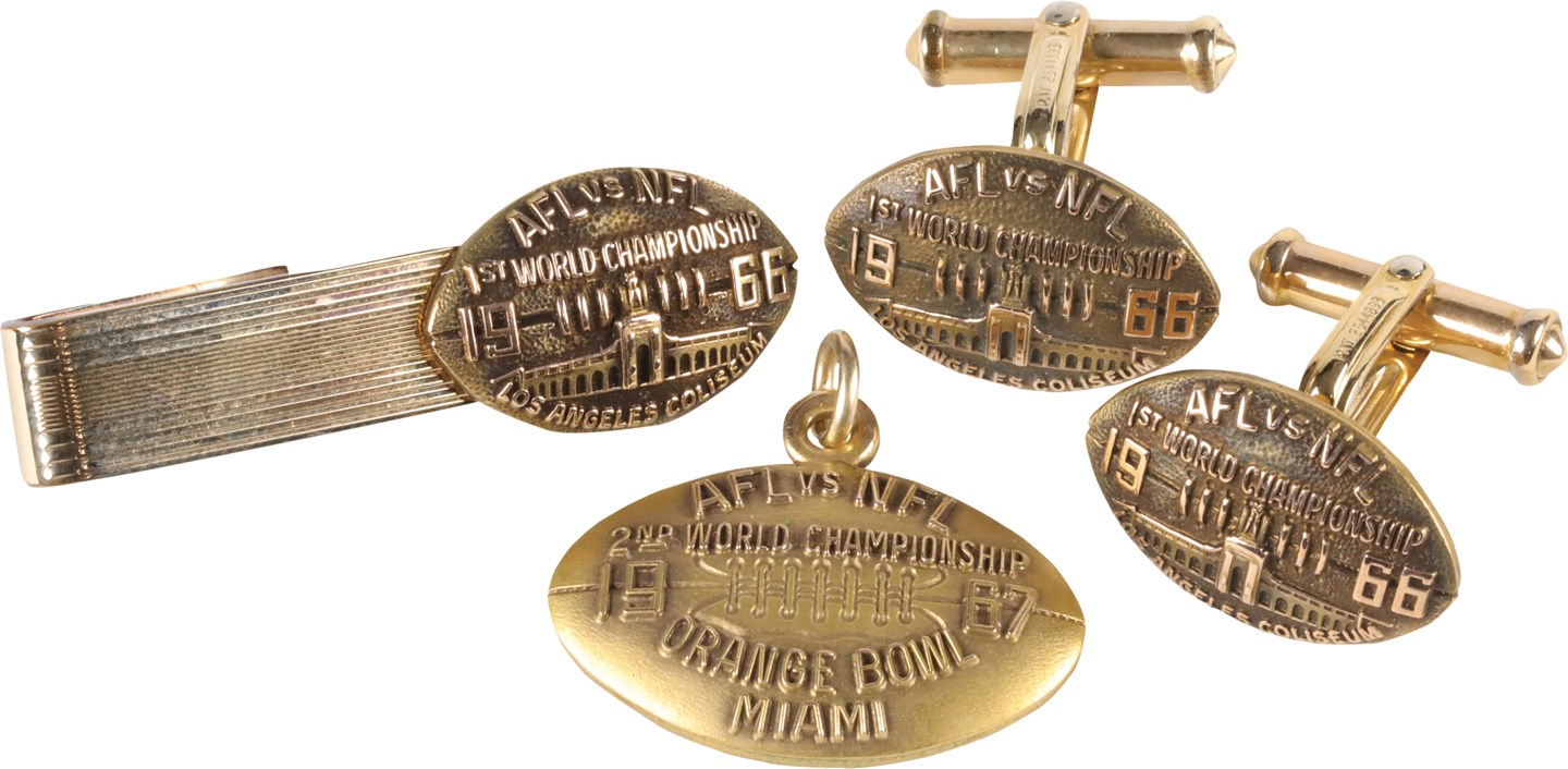 - Super Bowl I-50 Press Pin Collection Including Scarcities (48)
