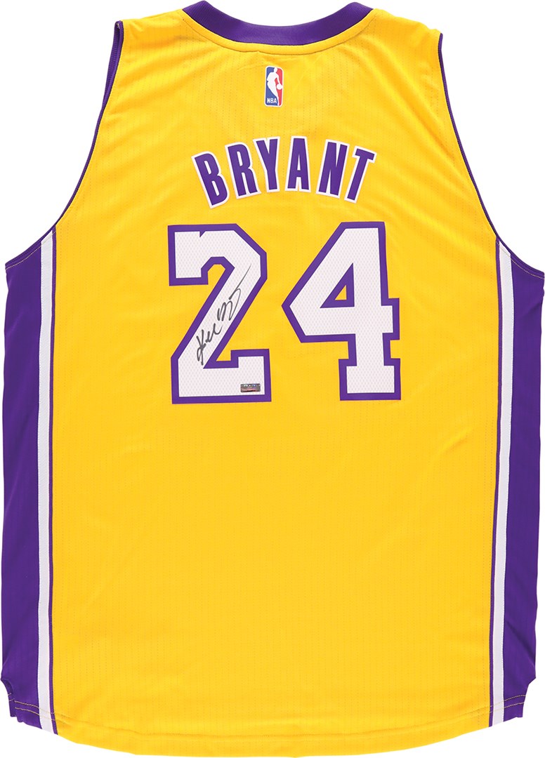 - Kobe Bryant Signed Los Angeles Lakers Jersey (Panini)