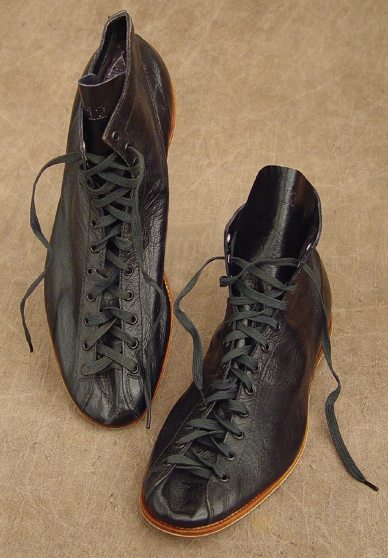 The Mannie Seamon Collection - 1940's Joe Louis Boxing Shoes