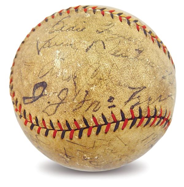 - 1929 New York Giants Team Signed Baseball