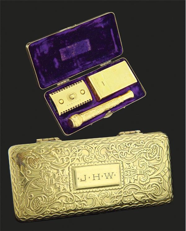 Clemente and Pittsburgh Pirates - Honus Wagner's Personal Shaving Kit