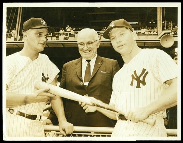 Mantle and Maris - 1961 Roger Maris & Mickey Mantle with Harry Truman Photo (7”x9”)