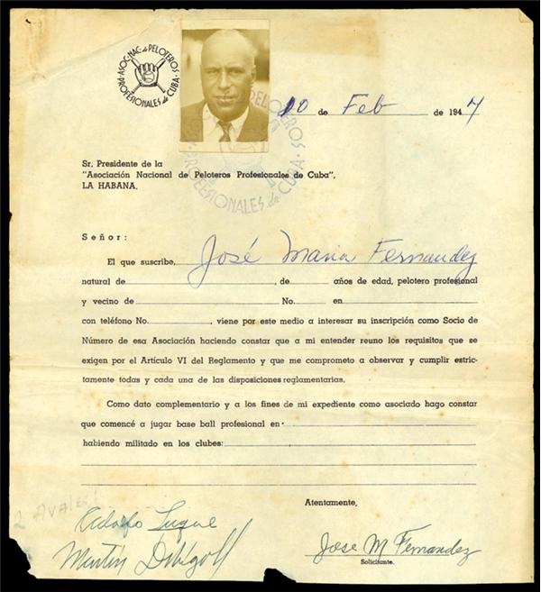 Baseball Autographs - 1944 Martin Dihigo Signed Document (8x9")