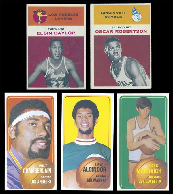 Basketball Cards - 1970/71 Topps Basketball Set & (21) ‘61/62 Fleer