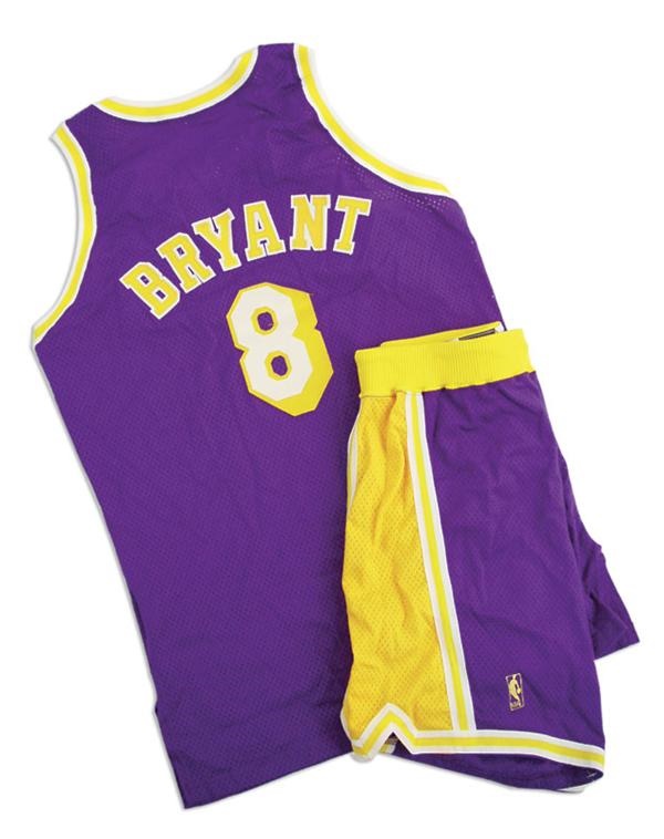 Basketball - 1996-97 Kobe Bryant Rookie Game Worn Complete Uniform