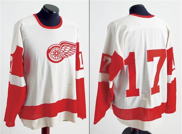 Hockey Sweaters - 1979-80 Detroit Red Wings Mike Foligno #17 Game Worn Jersey