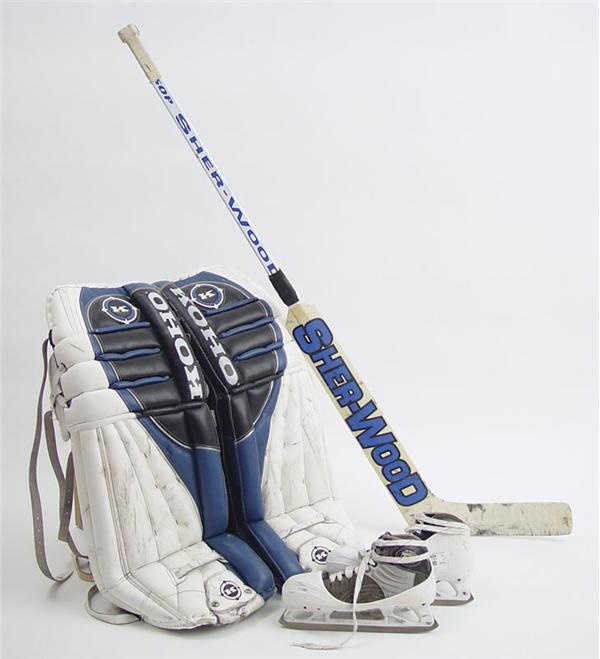 Hockey Equipment - David Aebischer Goalie Collection (4).