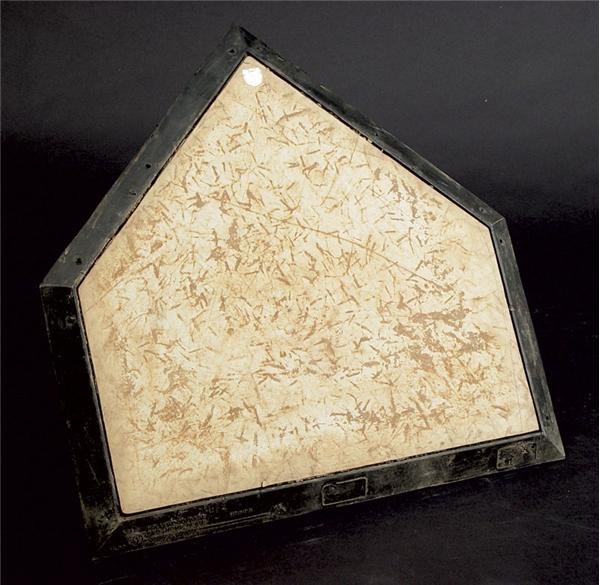 Sammy Sosa's 500th Home Run Game Used Home Plate