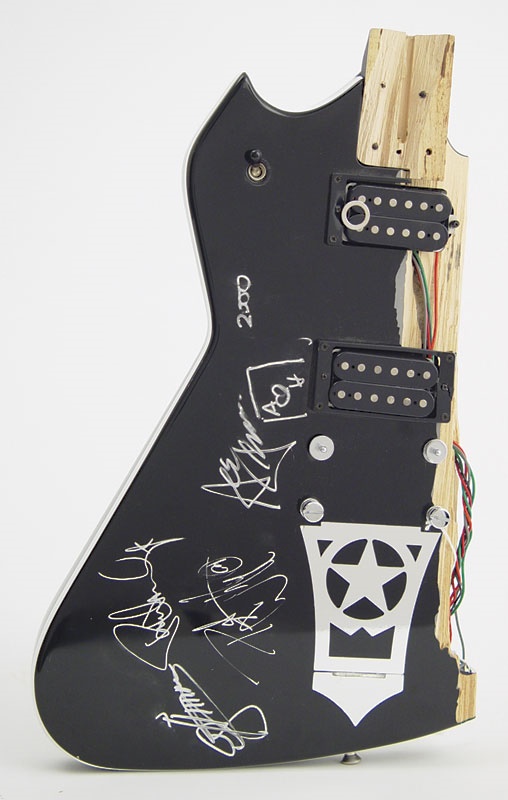 KISS - KISS Signed Stage-Broken Guitar