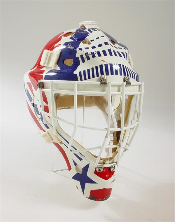 Hockey Equipment - 1992-93 Don Beaupre Washington Capitals Goalie Mask