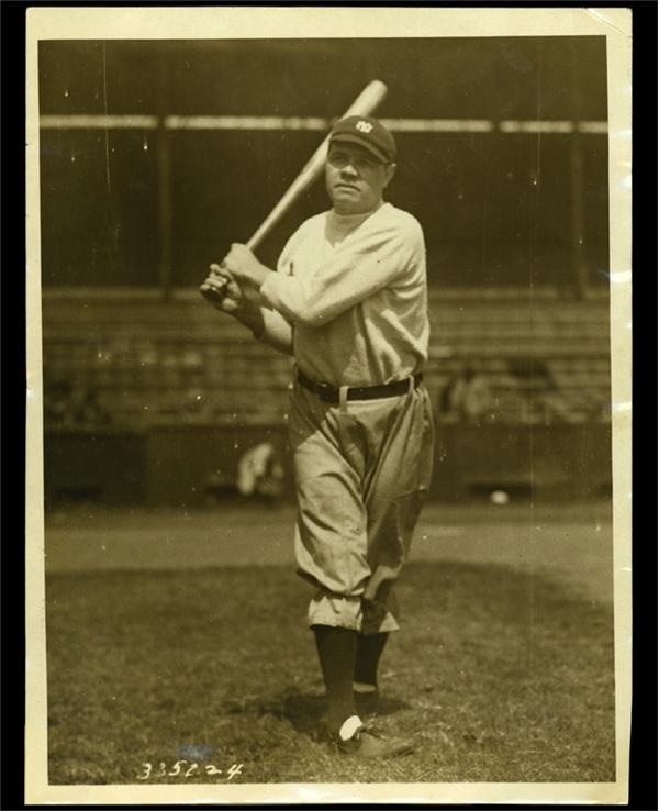 Babe Ruth - Babe Ruth Underwood & Underwood Photo (6.5"x8.5")