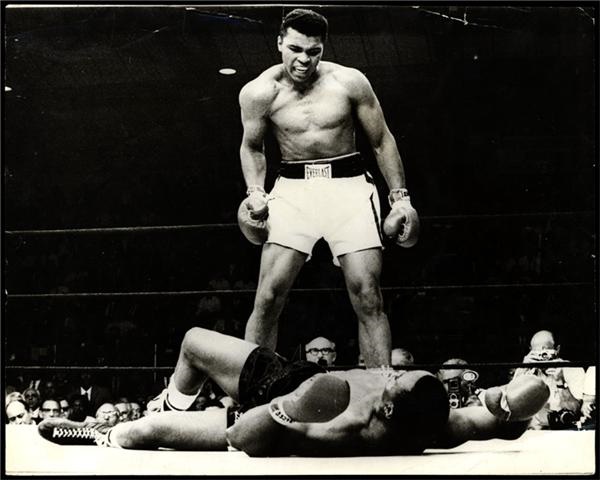 - Cassius Clay vs. Sonny Liston Classic Photo (7.25"x9.25")