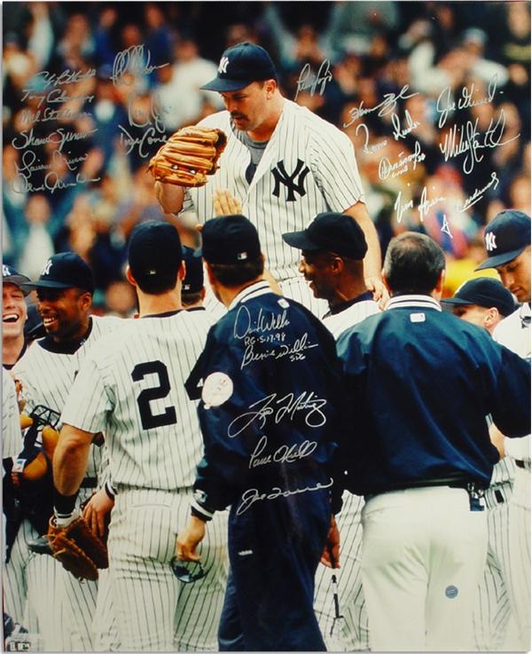 NY Yankees, Giants & Mets - David Wells Perfect Game New York Yankees Team Signed Photo