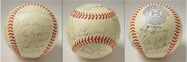 NY Yankees, Giants & Mets - 1937 New York Yankees Team Signed Baseball NRMT