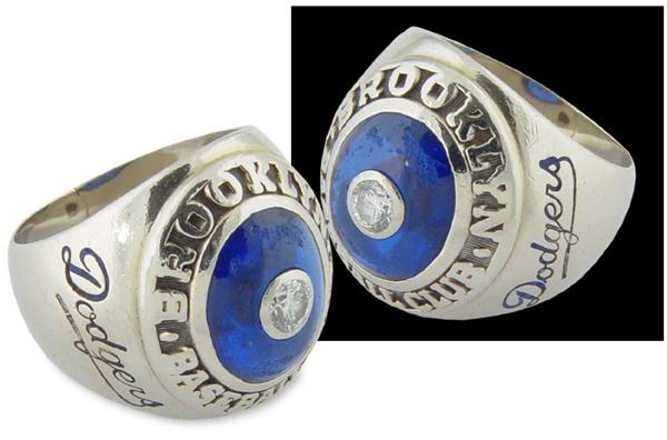 - Brooklyn Dodgers Team Issued Ring