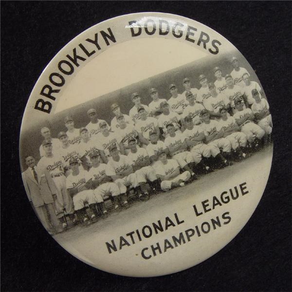 - 1952 Large Dodgers Pin
