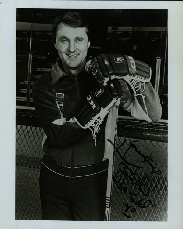Hockey Memorabilia - Herb Brooks Signed Photo (8x10")