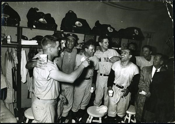 Baseball Photographs - Time Magazine 9/21/61 Yankees Celebrate Clinching Pennant