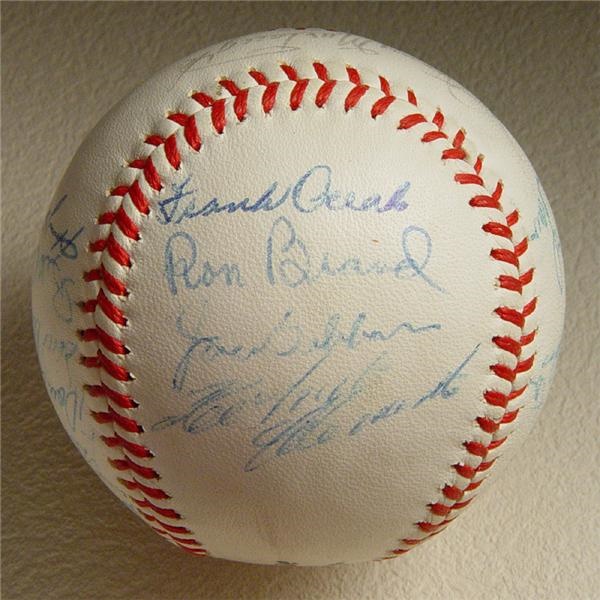 Clemente and Pittsburgh Pirates - 1963 Pittsburgh Pirates Team Signed Baseball
