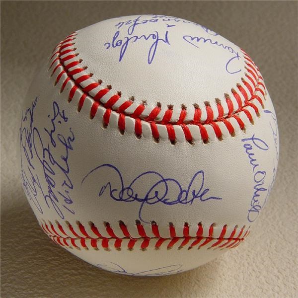 NY Yankees, Giants & Mets - 1998 NY Yankees Official American League Team Signed Baseball