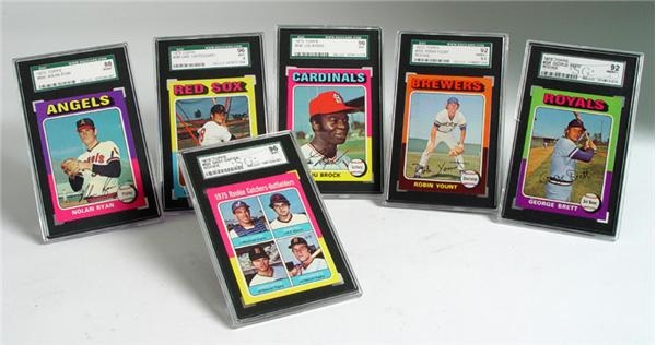 Baseball and Trading Cards - 1975 Topps Baseball Complete Set with (550) SGC Graded