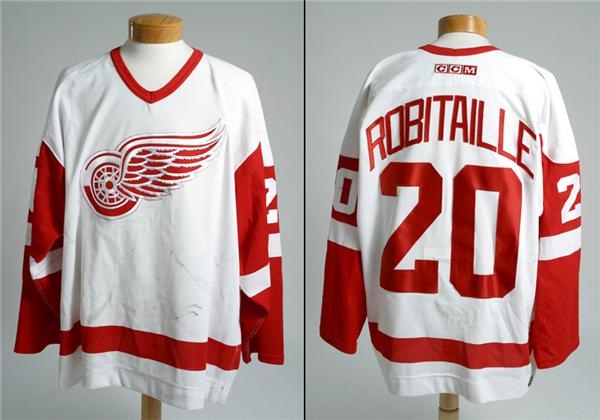 Hockey Sweaters - 2002-03 Luc Robitaille Detroit Red Wings Game Worn Jersey