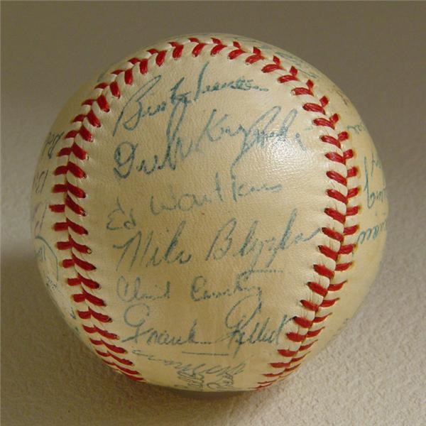 Baltimore Orioles - 1954 Baltimore Orioles Team Signed Baseball